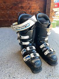SCARPONI NORDICA