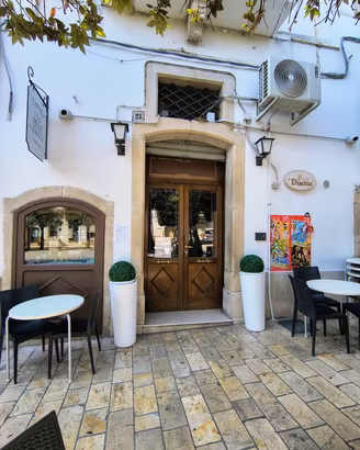 Bar & Pub, Bovino
