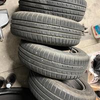 Cerchi in ferro con gomme 175/65 r 14 per fiat