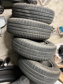 Cerchi in ferro con gomme 175/65 r 14 per fiat