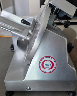 Affettatrice professionale ABM Milano - Lama Ø 300