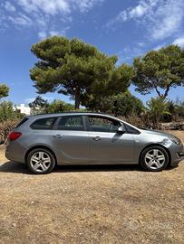 2500€ Opel Astra J Sports Tourer (Station Wagon)