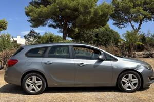 2500€ Opel Astra J Sports Tourer (Station Wagon)