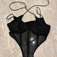 Top con bretelle sottile transparente