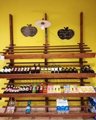 scaffale  a muro per frutta o altro x negozio 