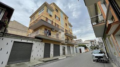 4 LOCALI A CORIGLIANO-ROSSANO