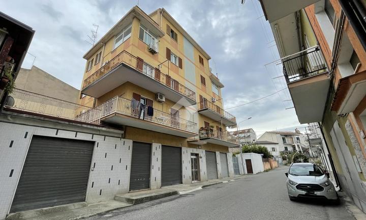 4 LOCALI A CORIGLIANO-ROSSANO