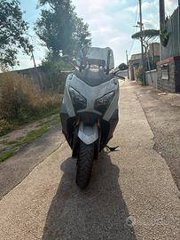 Tmax 560