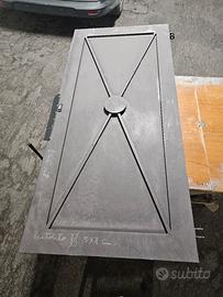 Porta in ferro zincato verniciato 