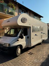 Camper mansardato