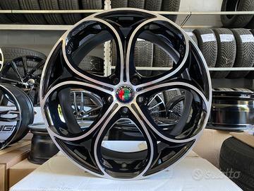 Cerchi NUOVI Alfa Romeo raggio 19 cod.9832