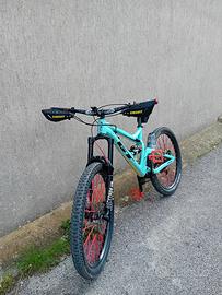 bicicletta mtb GT