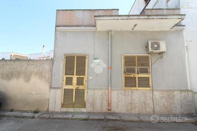 CASA INDIPENDENTE A BRINDISI