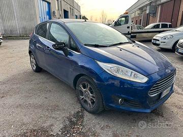 Ford fiesta 1.5 75cv st.line sinistrata 