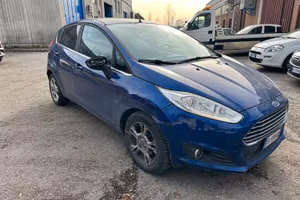 Ford fiesta 1.5 75cv st.line sinistrata 
