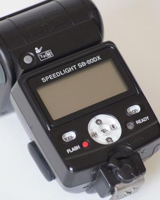 Flash Nikon SB80-DX