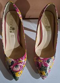 Scarpe décolleté a punta a fiori con tacco 36