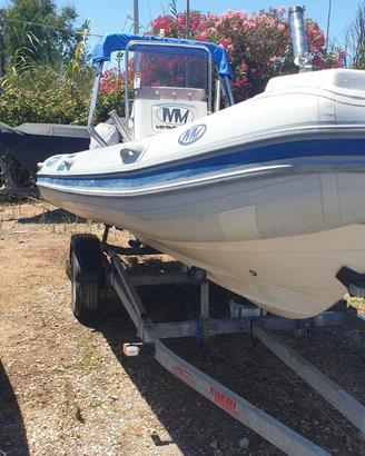 Gommone 5.30 motore e carrello 