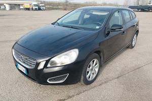 Volvo V60 D2 1.6 Momentum