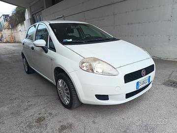 fiat grande punto neopatentati 