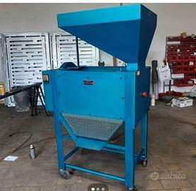 sgusciatura mandorle