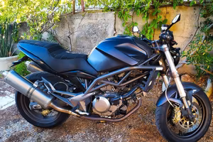 Cagiva Raptor 650