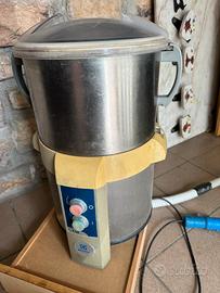 Pelatrice professionale Electrolux. Acciaio inox.