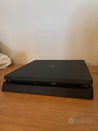 Play station 4 slim 500GB nera