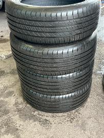 Gomme goodyear 205 50 r17 93v estive