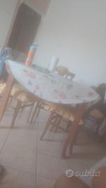 Tavolo a portafoglio 6 posti co 6 sedie