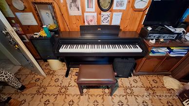 Pianoforte  Korg EC 310