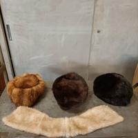 Cappelli di pelliccia e collo