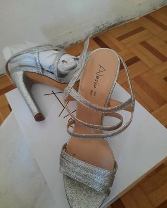 scarpa con tacco