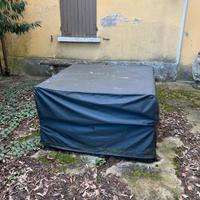 Tavolo da esterno rattan con piano in vetro