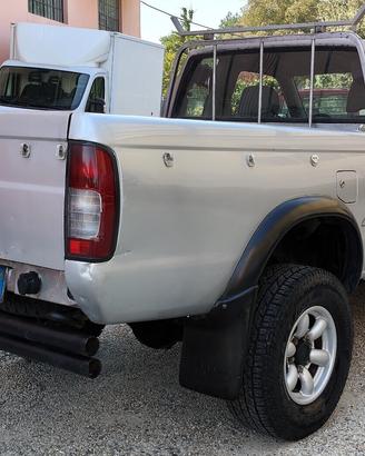 Nissan Navara 2.5 TD Pick Up
