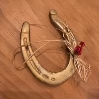 Ferro di cavallo decorativo portafortuna