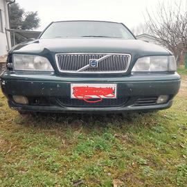 volvo v.70 per ricambi