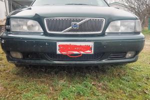 volvo v.70 per ricambi