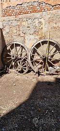 Vecchie ruote carro