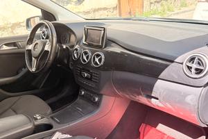 Mercedes b180