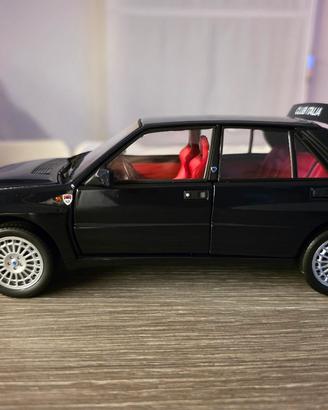 Lancia Delta Evo2 Club Italia Kyosho 1:18