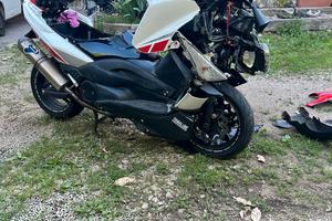 Yamaha TMAX 
