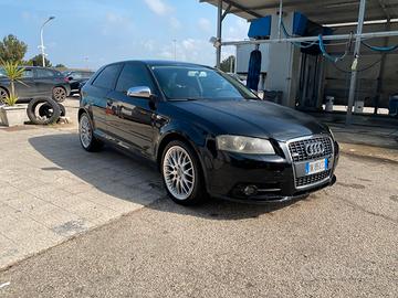 Audi A3 8p 3 porte 1.6 benzina