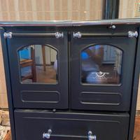 NORDICA STUFA A LEGNA CON PIANO IN GHISA