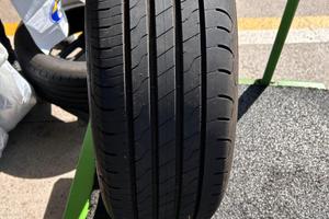 Pneumatici Goodyear Efficiendgrip Performance