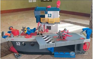 Portaerei Fisher Price