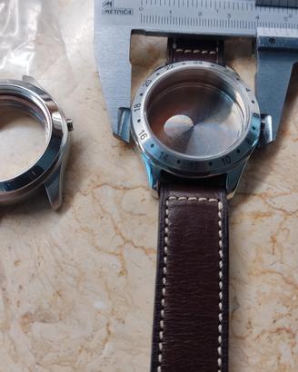2 casse orologio con cinturino cuoio 