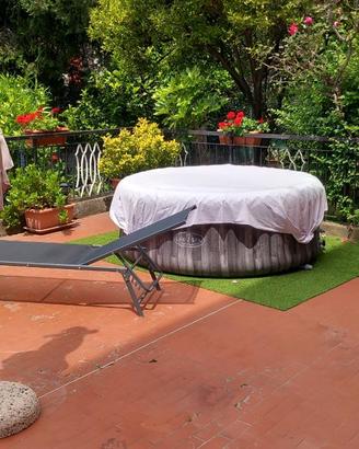 Piscina gonfiabile con SPA Idromassaggio