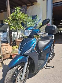 Kymco People 200i