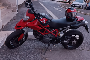 Ducati Hypermotard 796